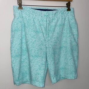 Under Armour Golf shorts Size 6 Women's stretch  Printed
